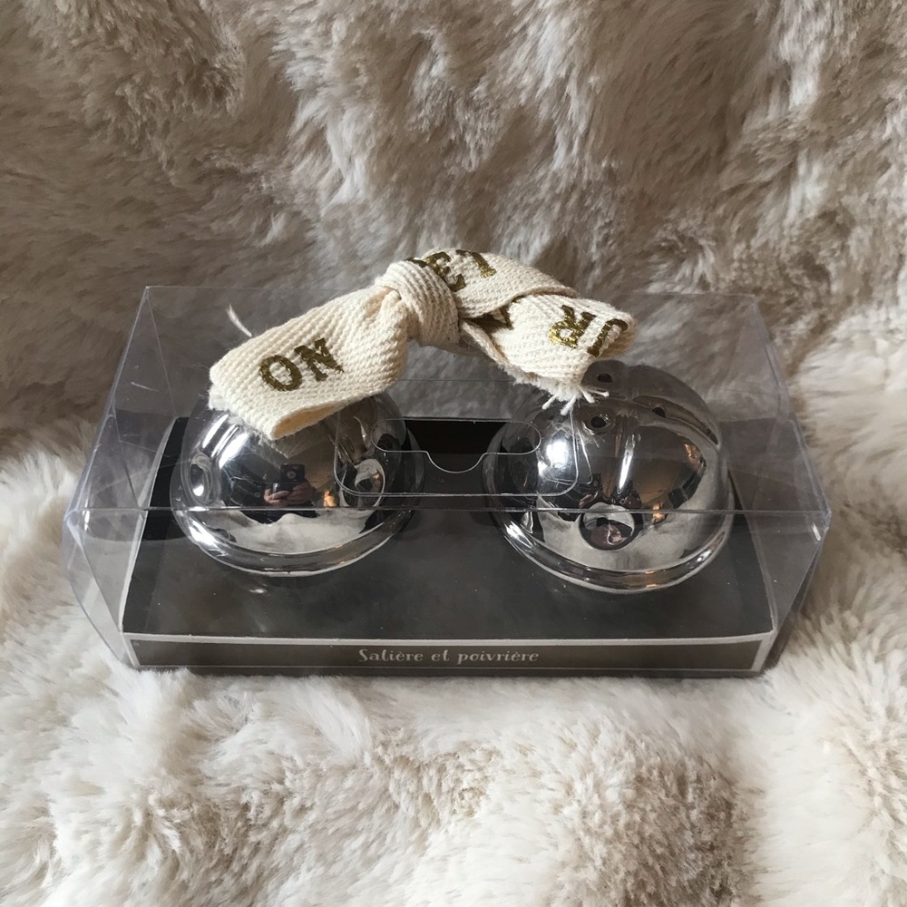 Pier 1 Jingle Bells Salt & Pepper Shakers